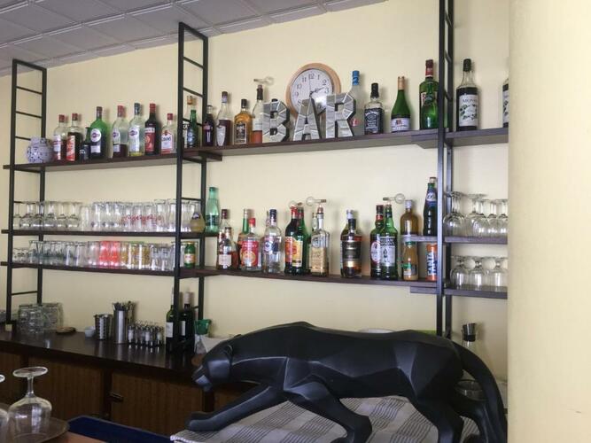L'hôtel Christina vous accueille pour un verre à son bar